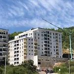 Becici - Apartment Majestic
